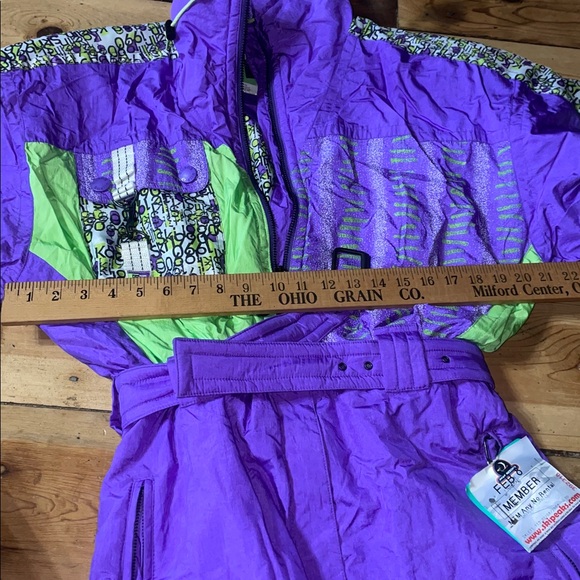 Ski 🎿 Suit!! Vintage Purple and Green Ski Suit - Picture 11 of 13